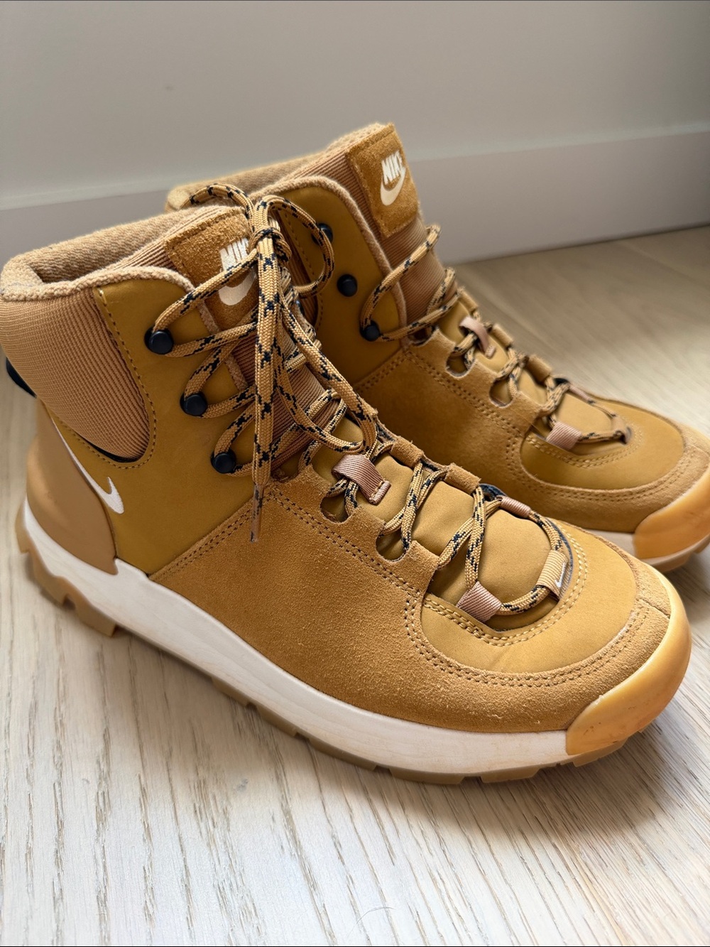 Nike Wheat/Tan High-Top Trail Sneakers